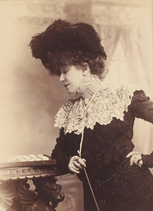 Photo portrait de  Madame Sarah Bernhardt, c. 1900