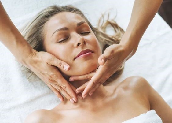 Massage Kobido, lifting naturel